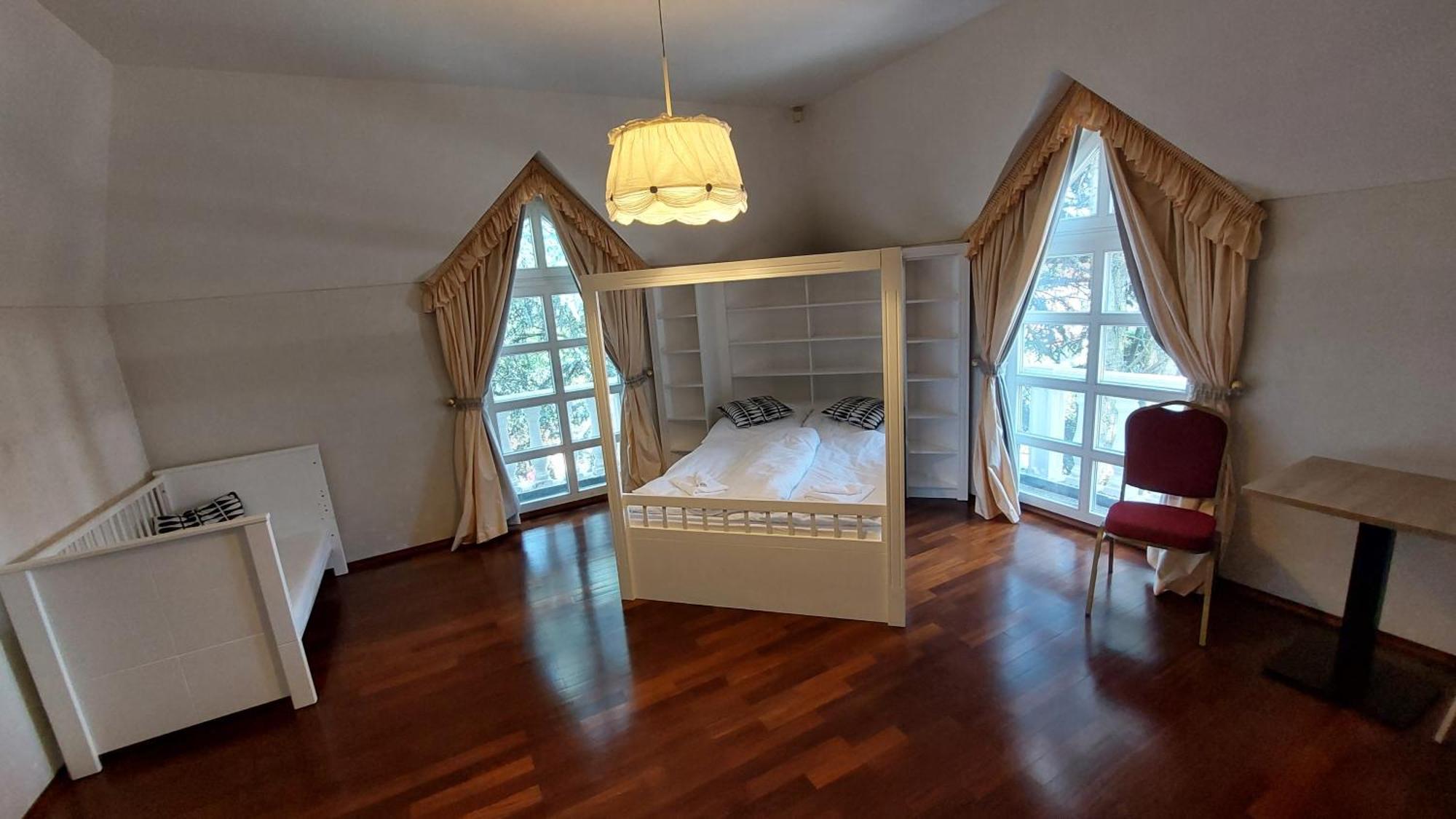 Apartmán Castle Garden *** Szombathely Pokoj fotografie